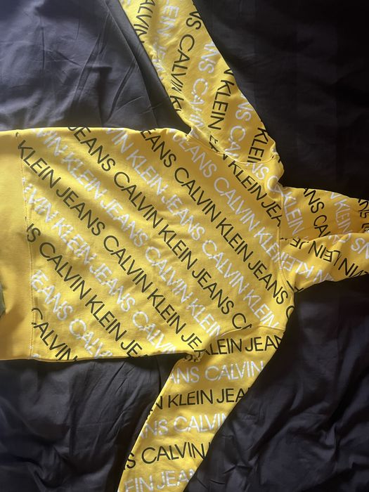 Дрехи Nike, Tech fleece и суичери