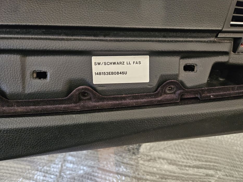 Plansa bord neagra partea stanga/europa Bmw F10 f11 cu headup hud
