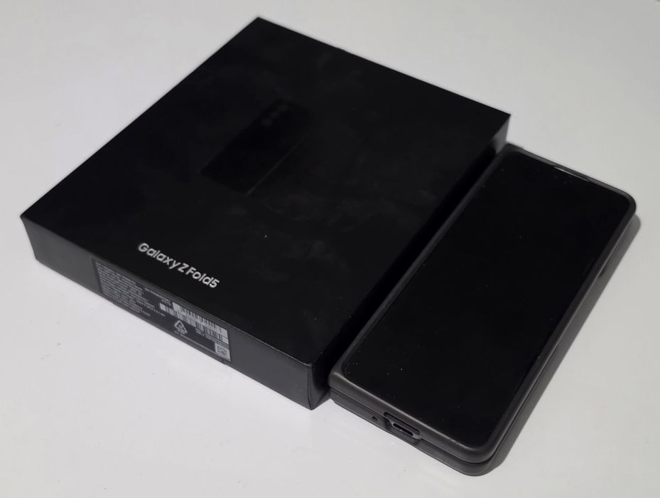 Samsung Galaxy Fold 5 [512 гб]