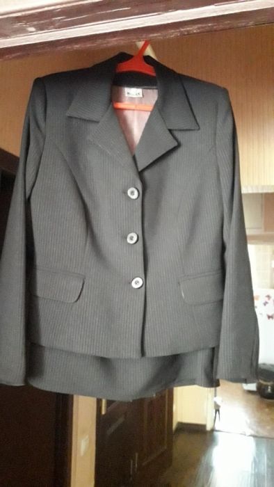 Костюм продается