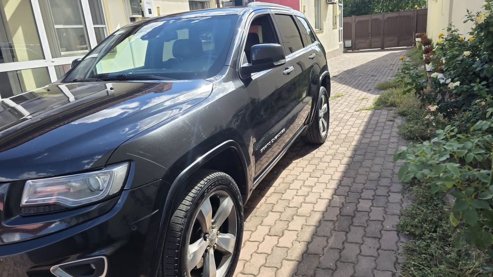 JEEP Grand Cherokee Overland 3.0 Diesel model 2014