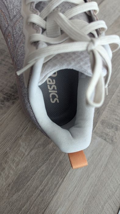 ASICS Dynablast 4
