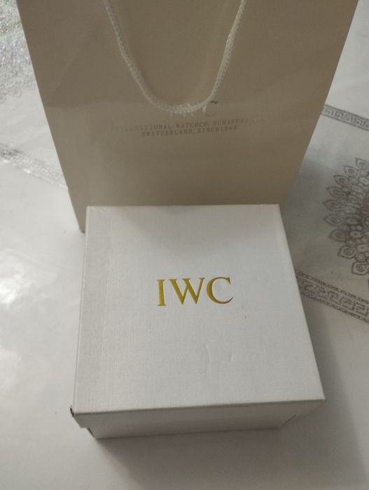 Наручные мужские часы