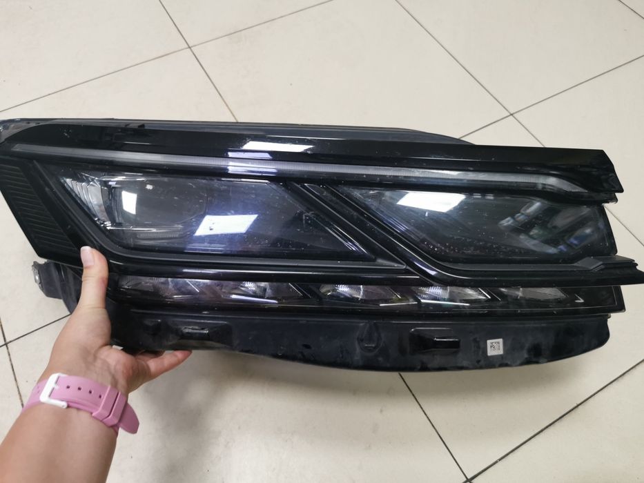 Фарове VW Touareg 2019