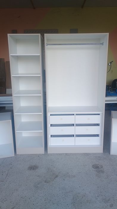 Мебели по поръчка