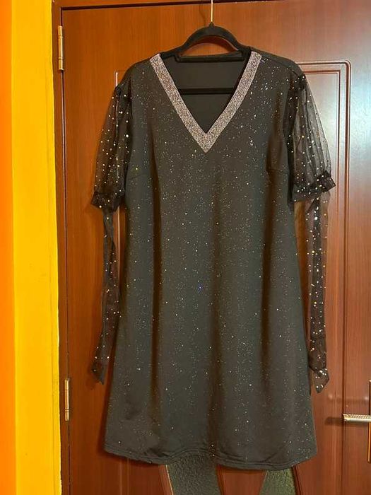 Rochiță simplă ,dar atât de elegantă   L