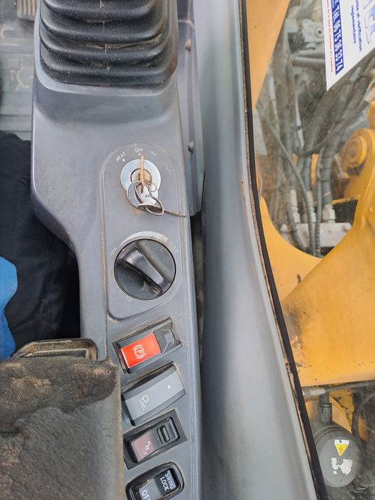 Vind sau inchiriez excavator komatsu pw 140