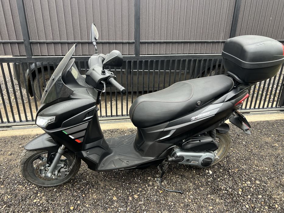 Scuter Aprilia 2023 ca nou