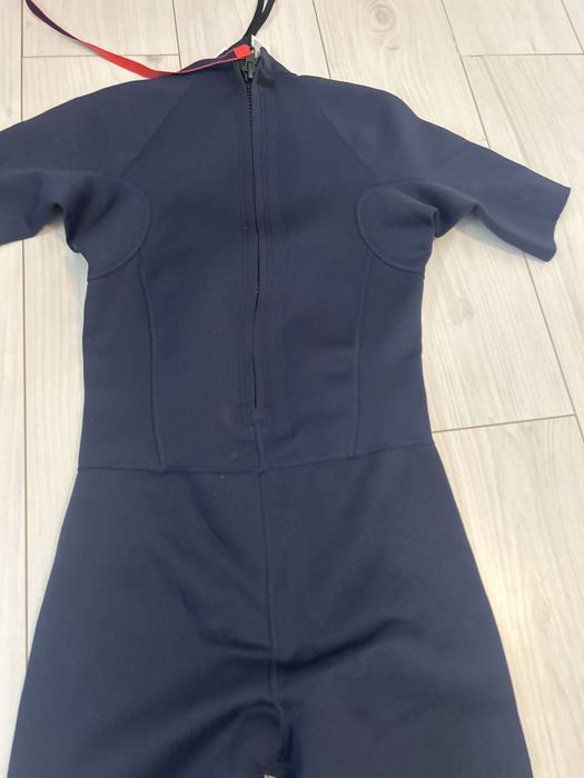 Costum de neopren de inot