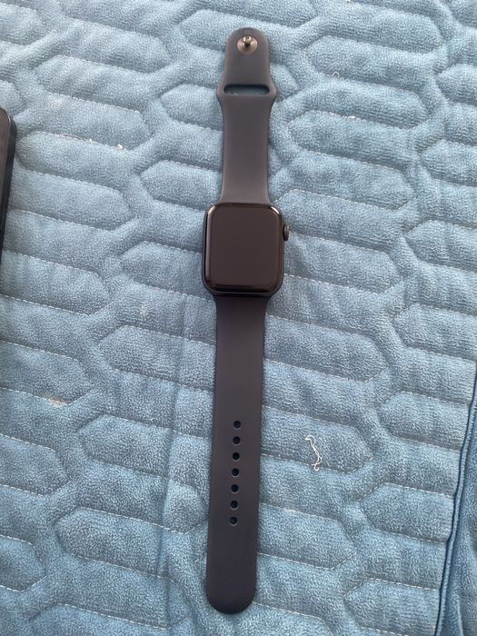 продам айфон 13 идеал, и Apple Wath