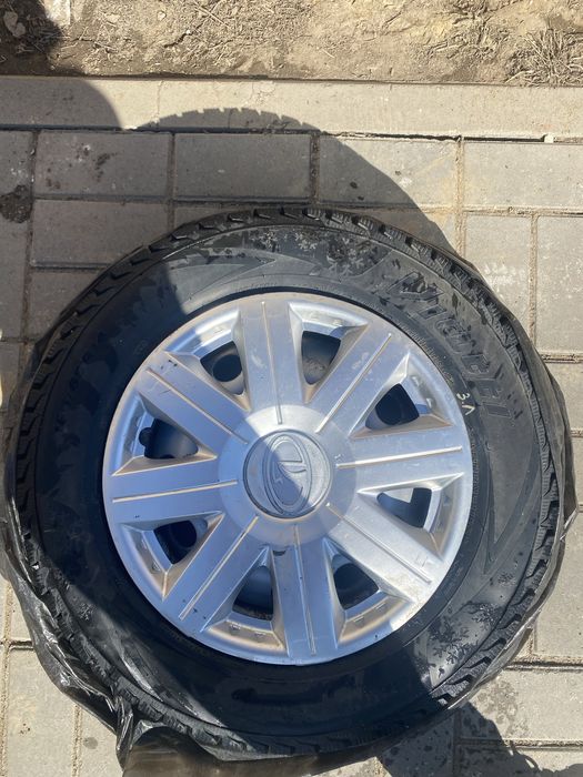 Шины с шипами комплект