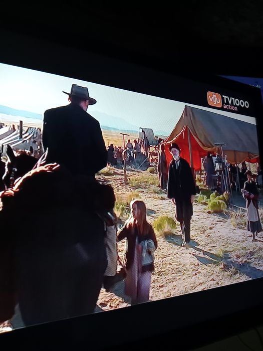 Телевизор   TCL.