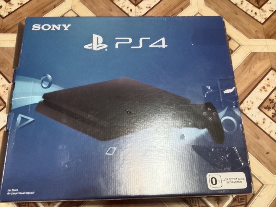 Продам две коробки от ps4