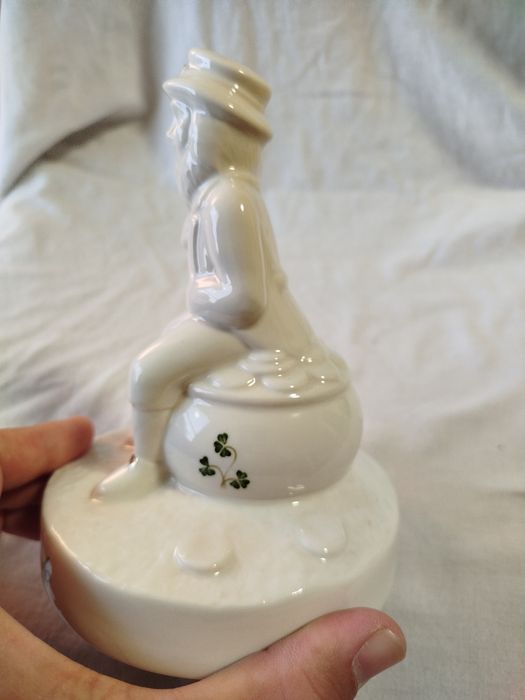 Порцеланови фигури