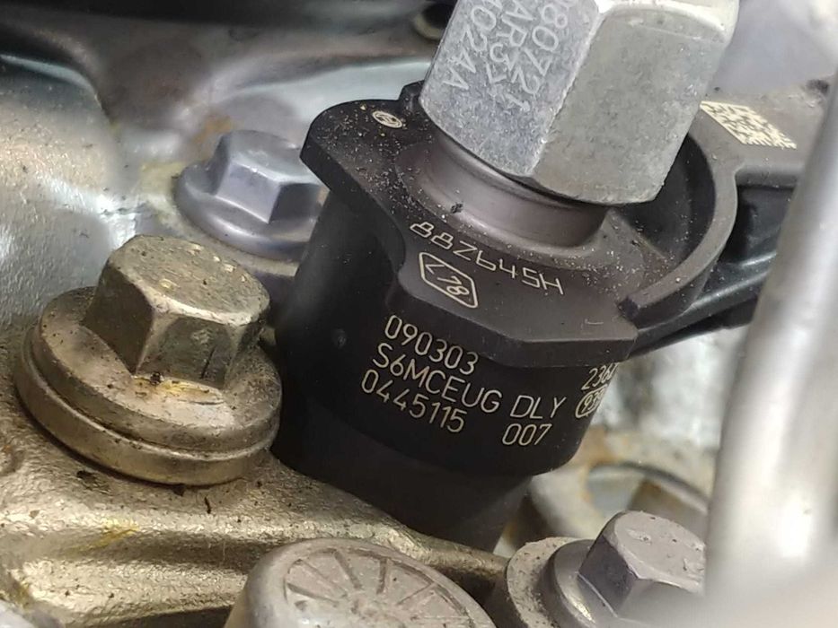 injector 2.0 dci renault koleos nissan x-trail qashqai  0445115007