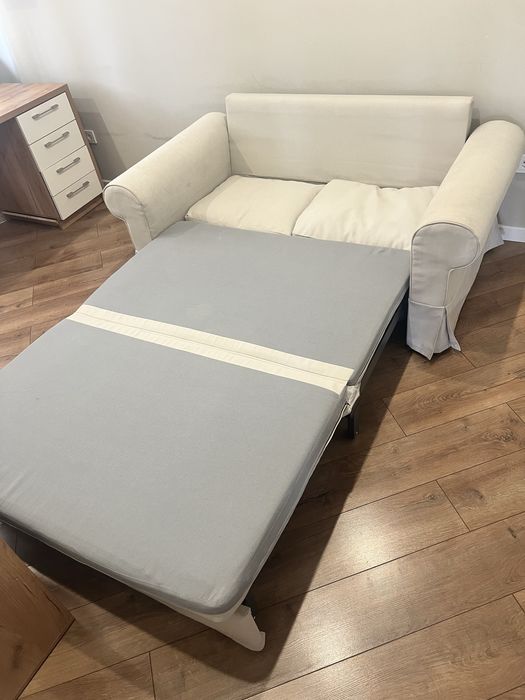 Продам диват IKEA.В хорошем состояни .