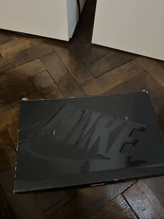 Nike air force 1 supreme