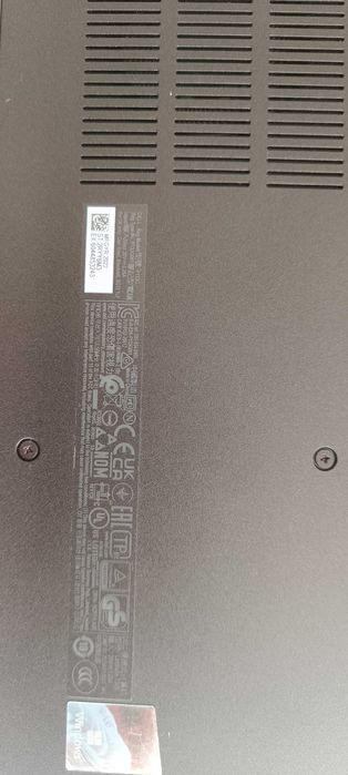 Продавам лаптоп Dell Latitude i-5 2tb hard drive