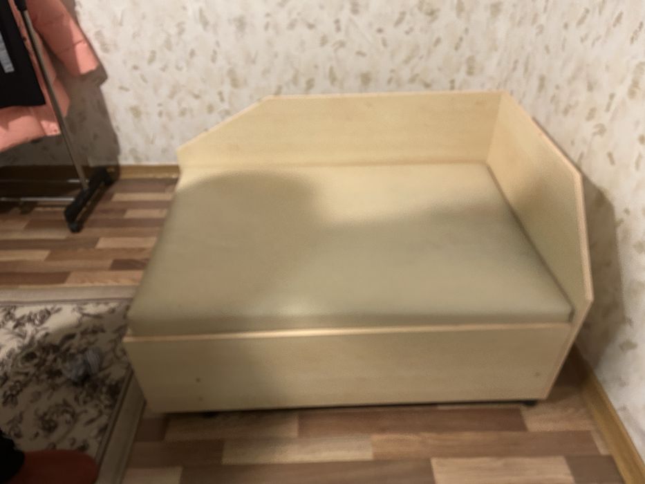 Продам кровать кубик