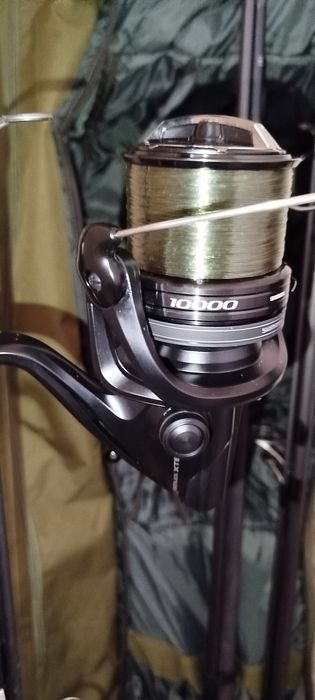 Шаранджийски сет , въдици и макари Shimano, калъф, стол и кеп