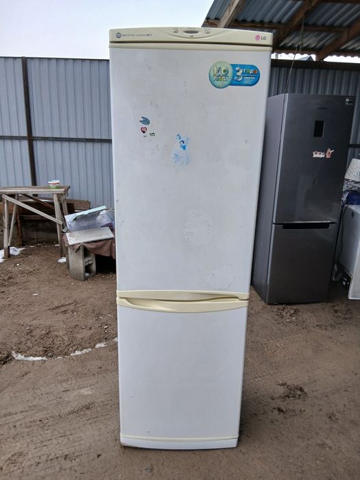Холодильник LG с доставкой.