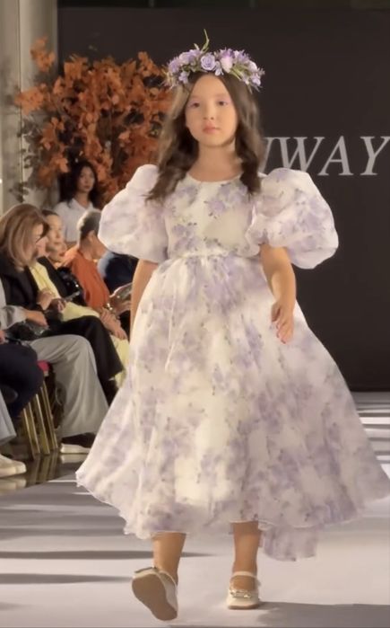 Продам детское возлушное платье!