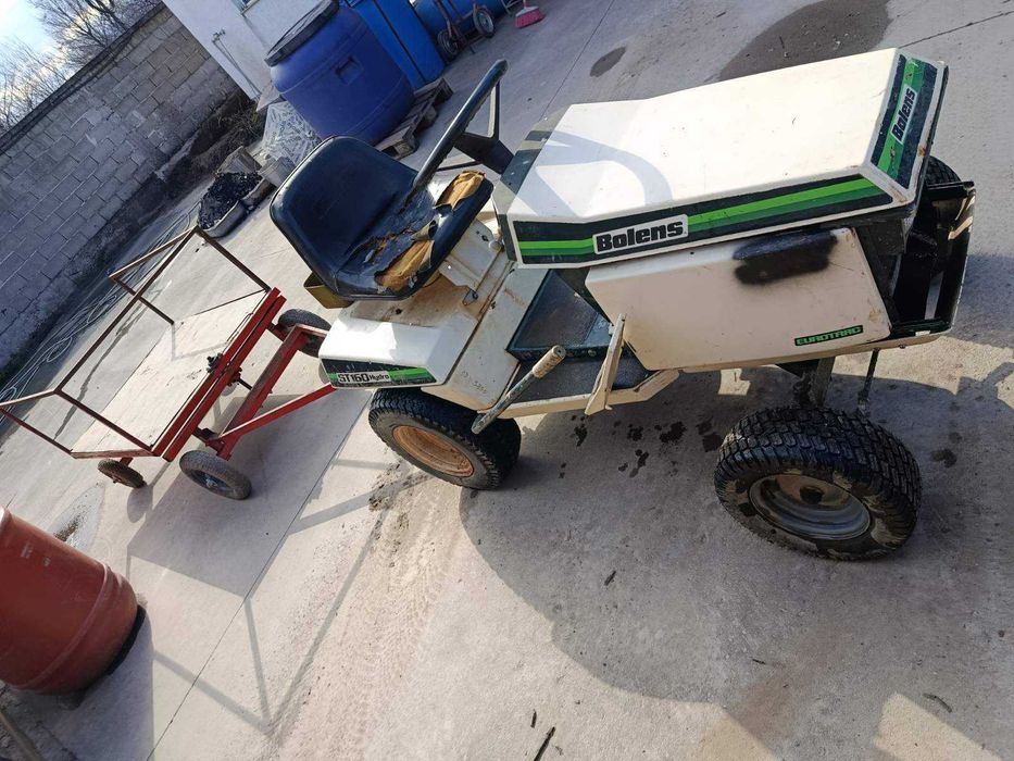 Трактор косачка.