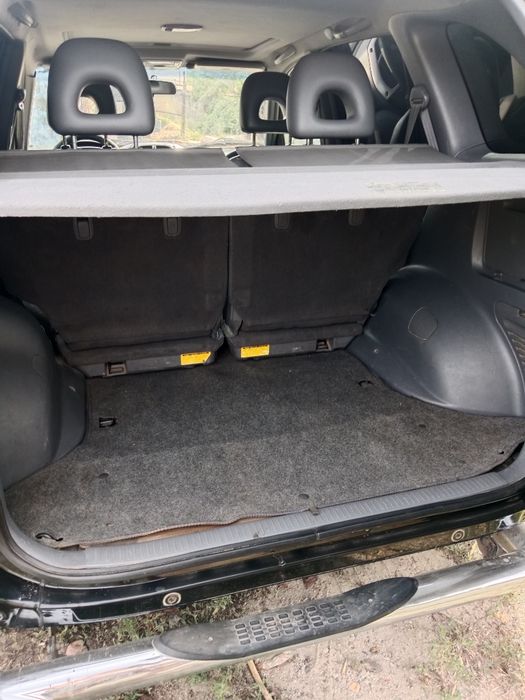Продам машину Тойота Rav4