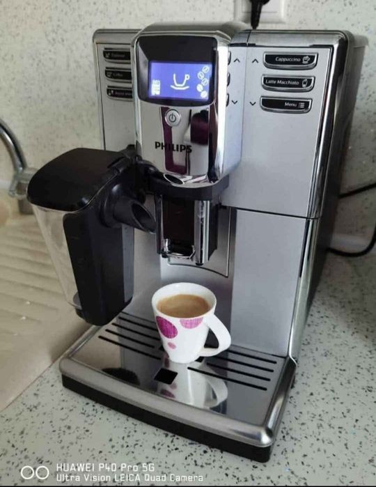 Кафеавтомaт PHILIPS EP5333/10 LatteGOO