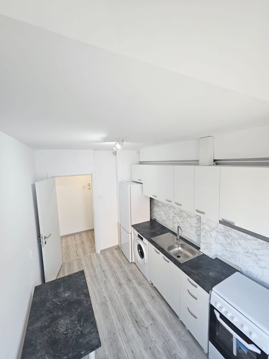Proprietar-închiriez Ap 2 camere, centru, renovat NOU-Minim 6 luni