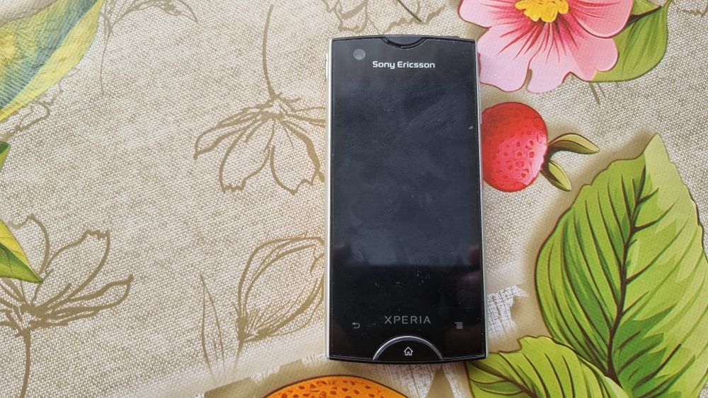 Sony ericsson xperia st18i