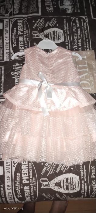 Платье праздничное