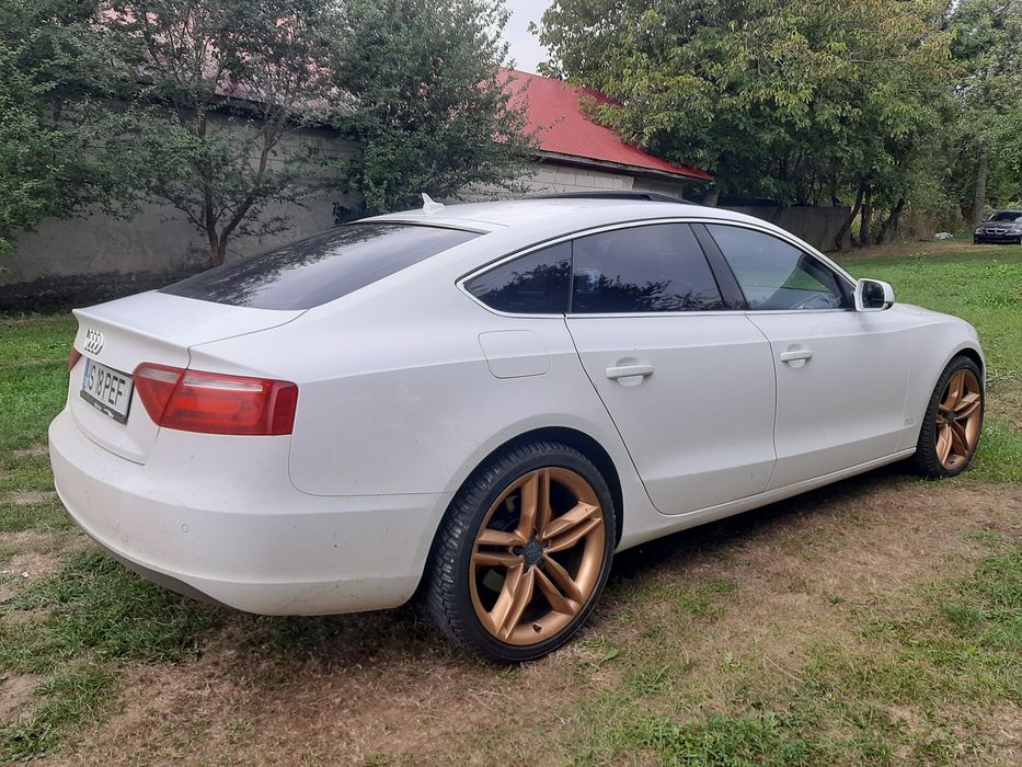 Audi A5 2.0 TDI • 2011