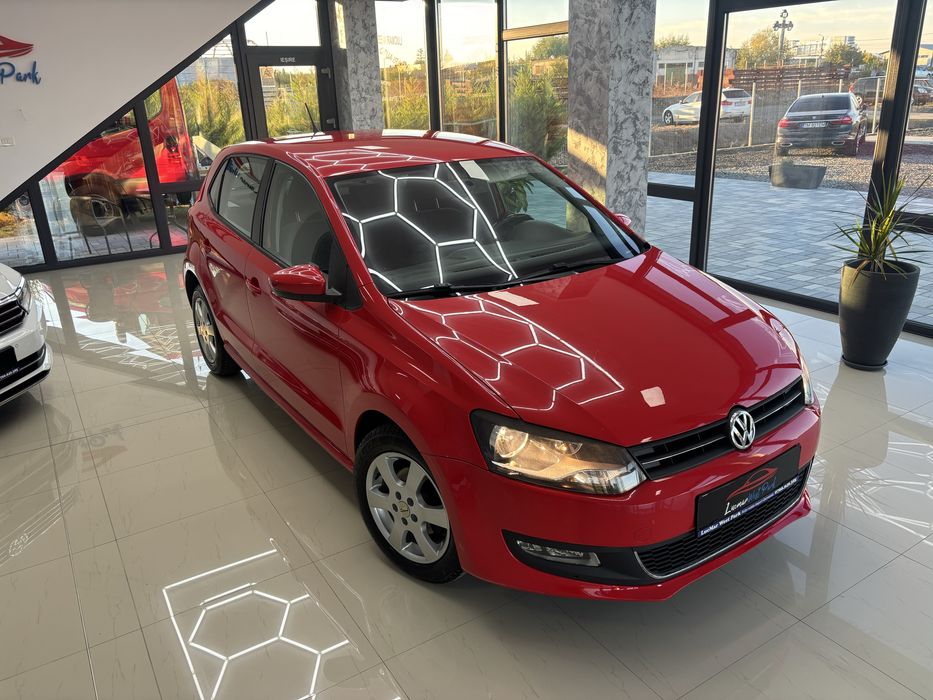 VOLKSWAGEN Polo 2010 — imagine 3