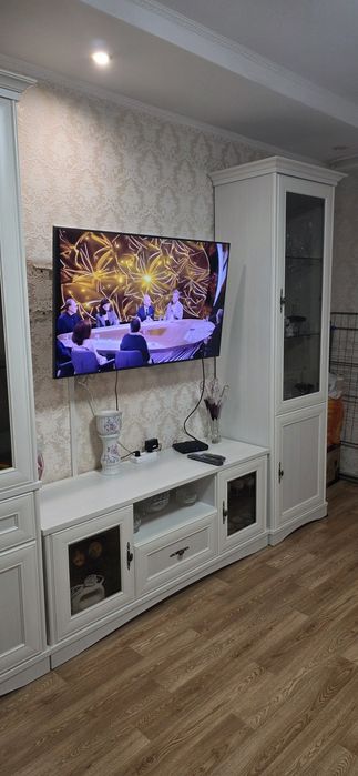 Продам диван и стенку-горку