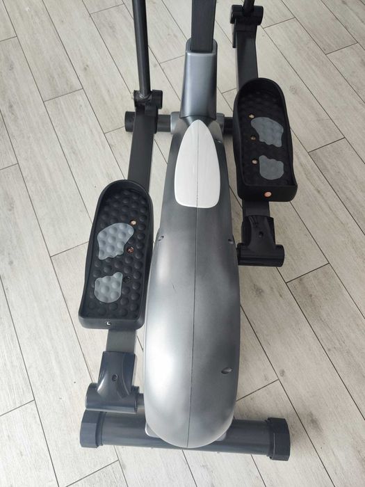 Bicicletă eliptică Kondition, rezistență magnetică 8 trepte, funcțională