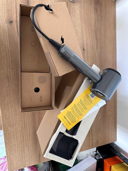Uscator de par Dyson Supersonic