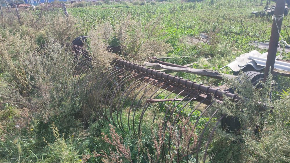 Трактор юмз в хорошем состоянии.