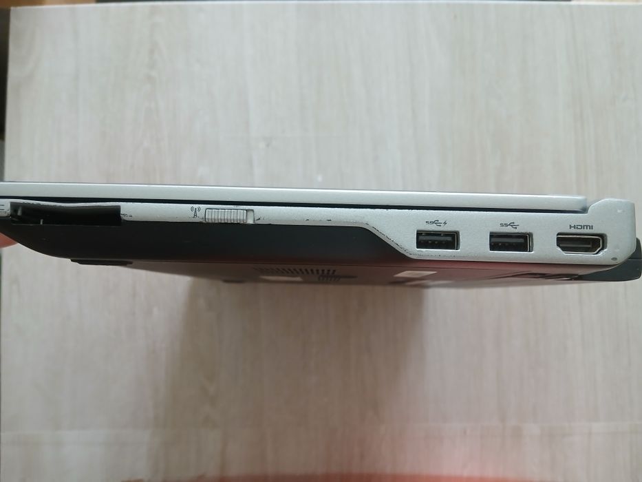 Лаптоп Dell Latitude E6230
