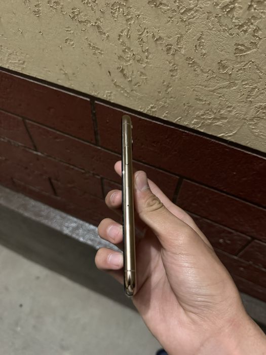 iPhone 11 pro gold