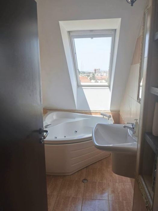 Тристаен апартамент в м-т Гърдова глава