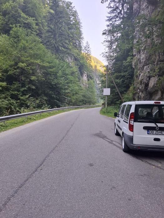 Vând Fiat Doblo 1.4 benzină, 77 CP, Euro 4, pentru reparat/dezmembrări ITP valabil.