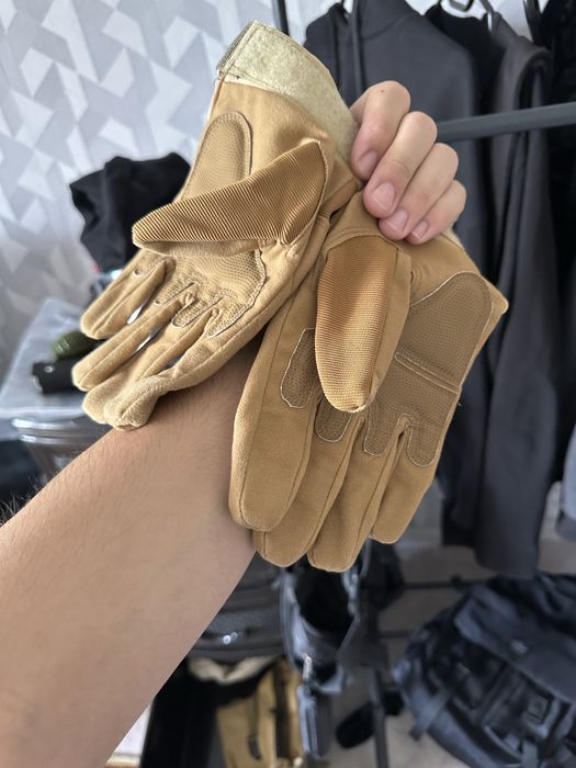 Перчатки военные