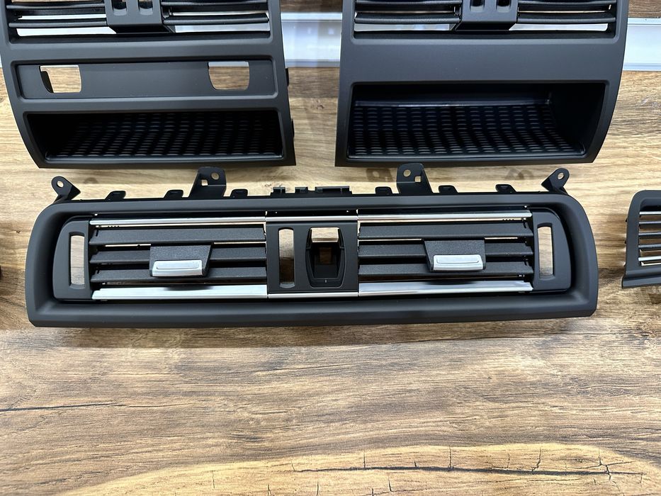 Въздуховод решетка климатик BMW F10 F11 БМВ Ф10 Ф11
