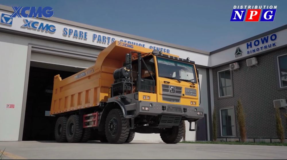 Карьерный самасвал 60 т XCMG XG90D