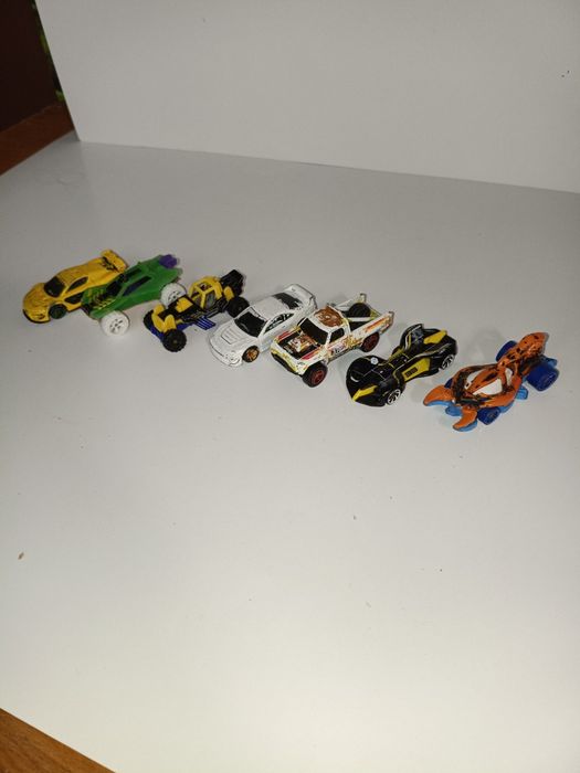 Продам машинки hot wheels