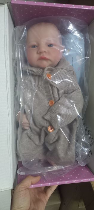 Кукла реалистичная