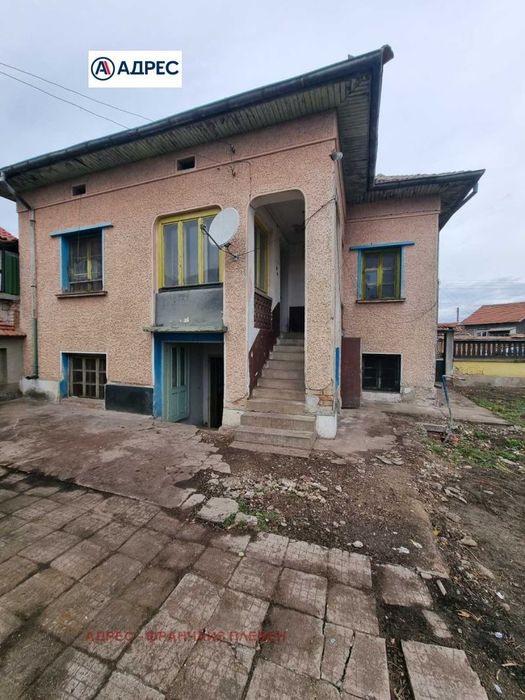 Къща в Плевен, област-гр.Долни Дъбник площ 179 цена 120000