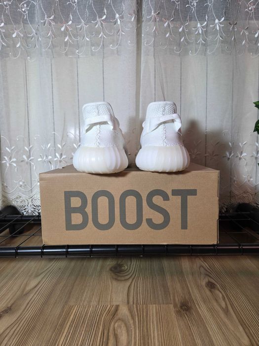 Yeezy boost marimea 43