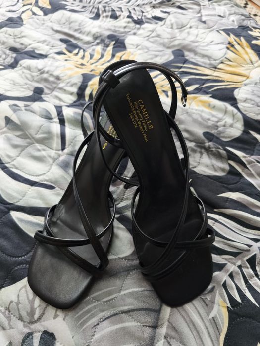 Босоножки женские